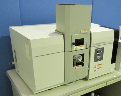島津製作所　原子吸光光度計　AA-6300